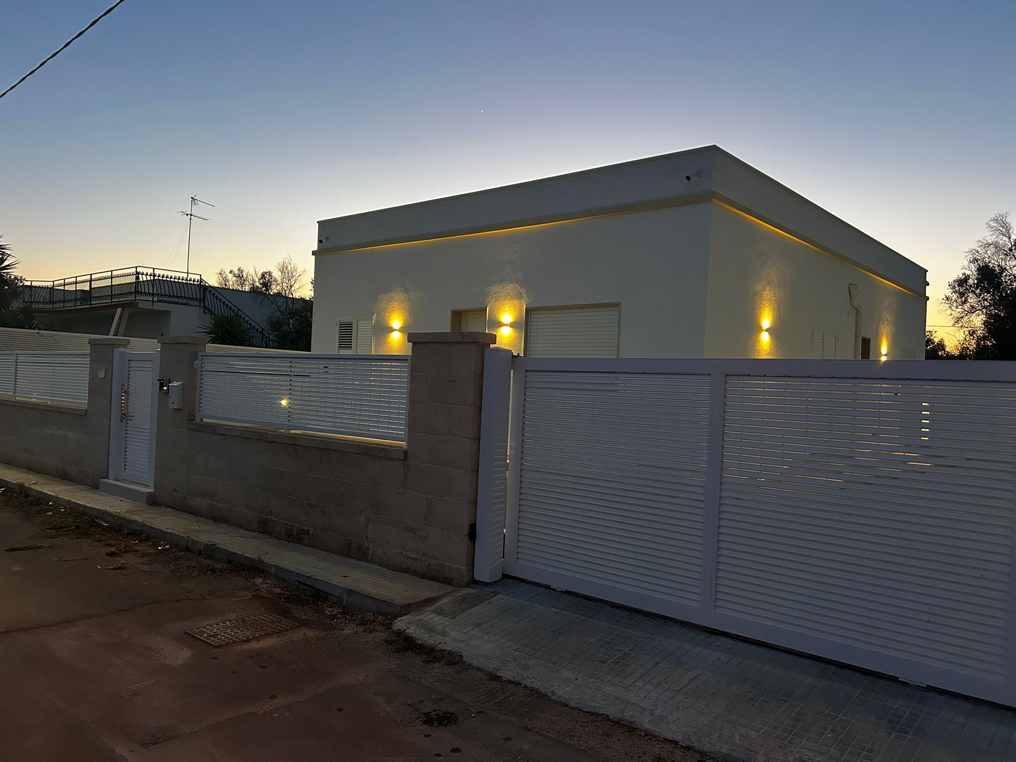 Details of the illuminated garden, B&B Peonia
